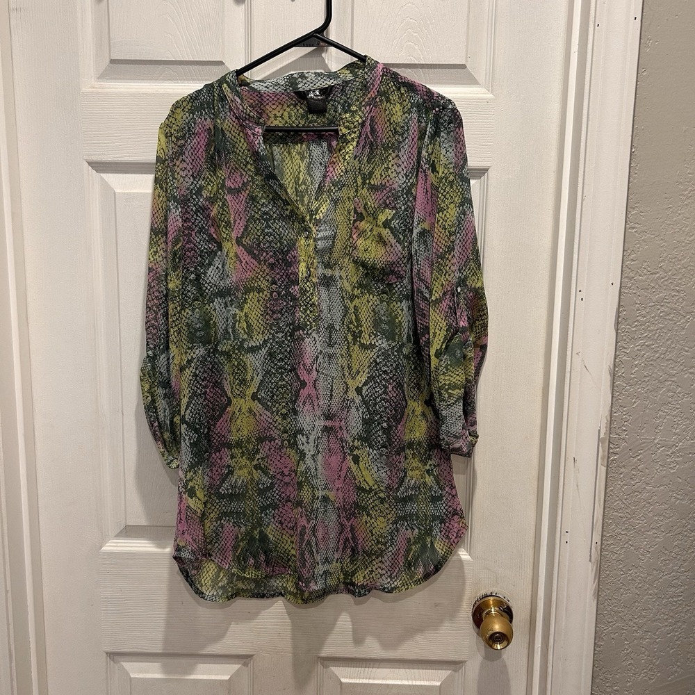 Rock 47 by Wrangler Womens XXL Snakeskin Print Roll Tab Sleeve Rhinestone Blouse